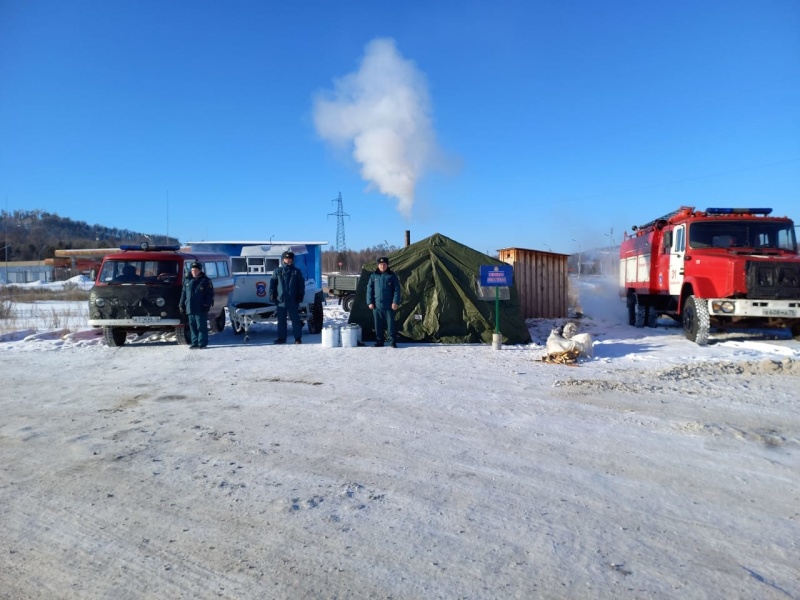 Спасатели МЧС России по Забайкальскому краю развернули мобильные пункты обогрева на федеральных автодорогах