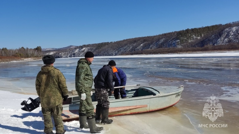 Подрывы льда во избежание заторов продолжаются в Сретенском районе